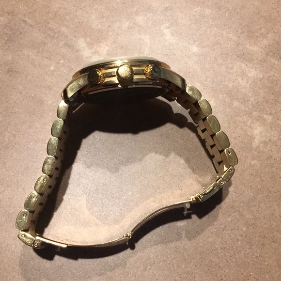 Super expensive watch! - Picture 2 of 4